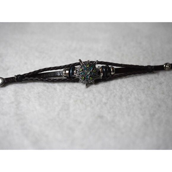 Yik Fung Layered Leather Blue/Green Rhinestone Star Burst 7"-8" Snap Bracelet - Picture 3 of 5